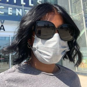 Meet your Posher, Sinthusha